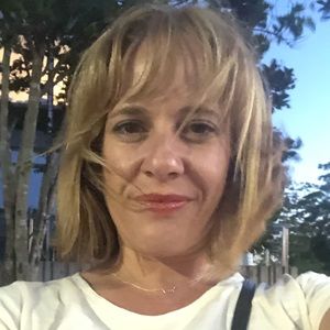 Meet your Posher, Carrie